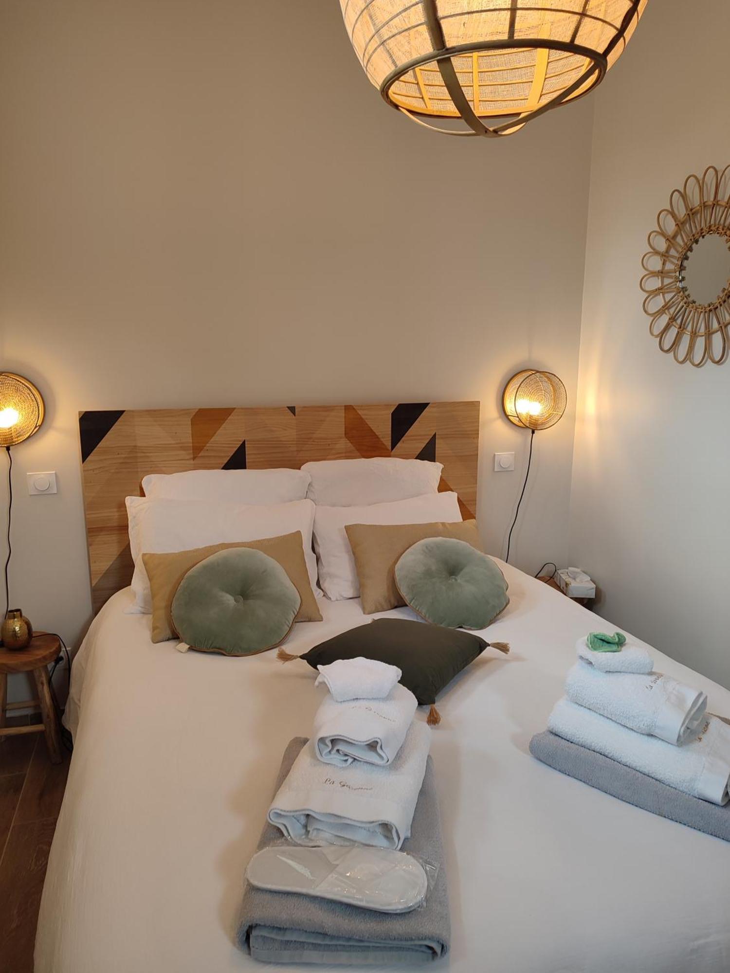 Demeure De La Garenne Bed & Breakfast Montmirail  Luaran gambar